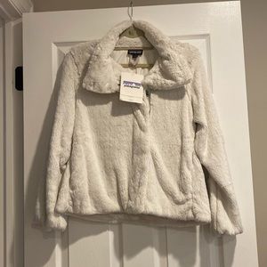 Women’s small Patagonia fur zippered jacket